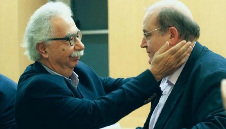 Επιμένει για τα Θρησκευτικά παρά την αντισυνταγματικότητα το υπουργείο Παιδείας και την πέφτει στο ΣτΕ: «Ταυτίζονται με ακραίους και σκοταδιστικούς θεολογικούς κύκλους»